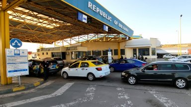 Камионът управляван от 41 годишен турски гражданин е пътувал по маршрута