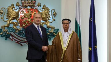 Дипломатът получи висшето държавно отличие за заслугите си за развитието