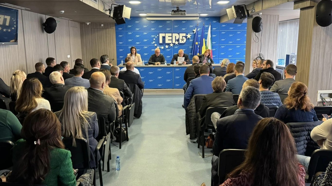Борисов смени 80% от ръководството на ГЕРБ-София, поема лично столичната структура