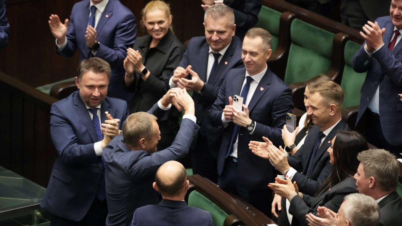 Смяна на властта в Полша: Доналд Туск бе избран за премиер