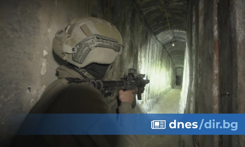 Бойци от палестинската войнствена групировка Хамас са използвали тунела, за