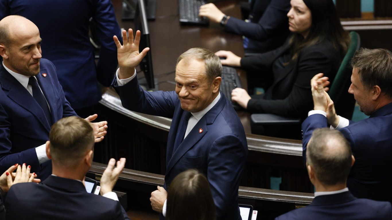 Лидерите на ЕС приветстват смяната на правителството в Полша
