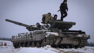 "Ню Йорк Таймс": САЩ и Украйна търсят нова стратегия във войната и планът е "много дързък“