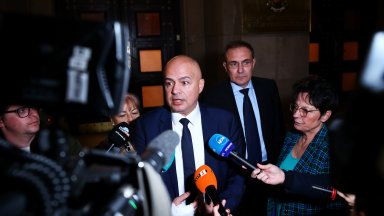 Виждате отношенията на управляващата коалиция не са от вчера нито