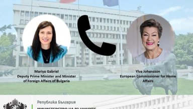 По думите ѝ тя отново е благодарила на Йохансон за