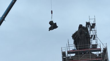 Тодева поиска 2,5 млн. лв. от Главчев за реставрация на фигурите от Паметника на съветската армия