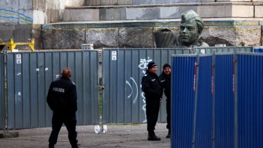 По образуваното дело съдът задължава СДВР да провери какви действия