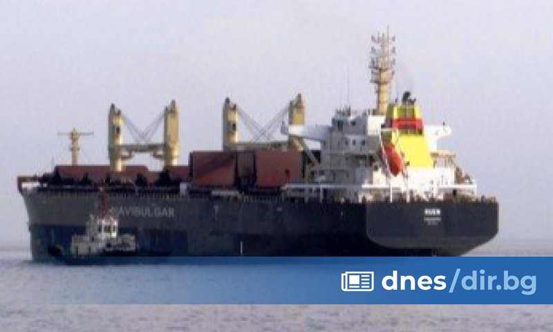 Мъжът е прехвърлен на боен плавателен съд, за да му