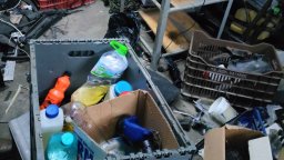 Специално пригодена стая за производство на синтетична дрога откриха в бургаски цех за дограма