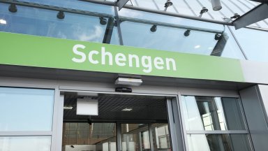Реакции за Шенген: От благодарности към Рюте до "оценка за промените в Конституцията"