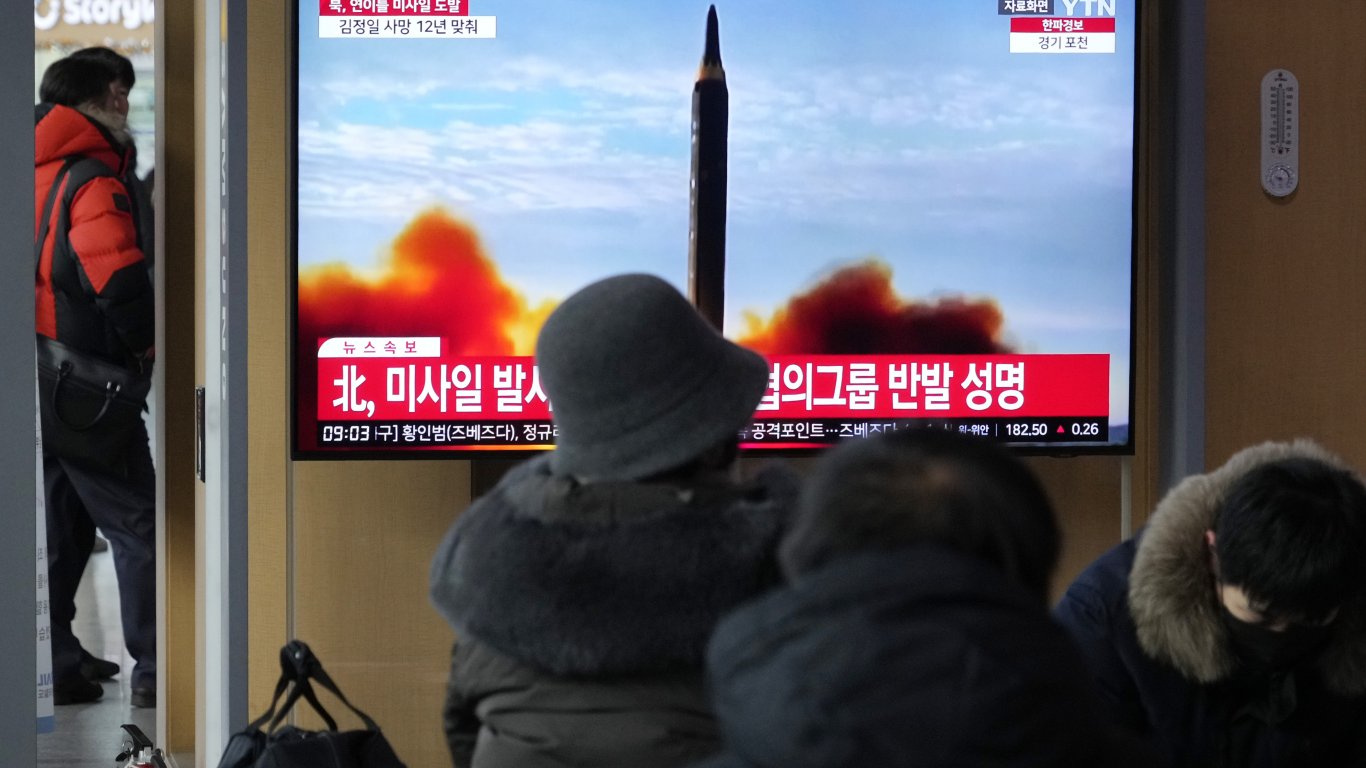 Пхенян изстреля втора балистична ракета към Японско море в рамките на няколко часа