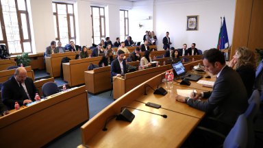 Изборът днес беше между Грети Стефанова и кандидата на Има