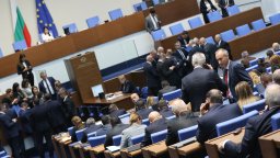Законът заложи сериозен ръст на пенсиите през 2024 г.