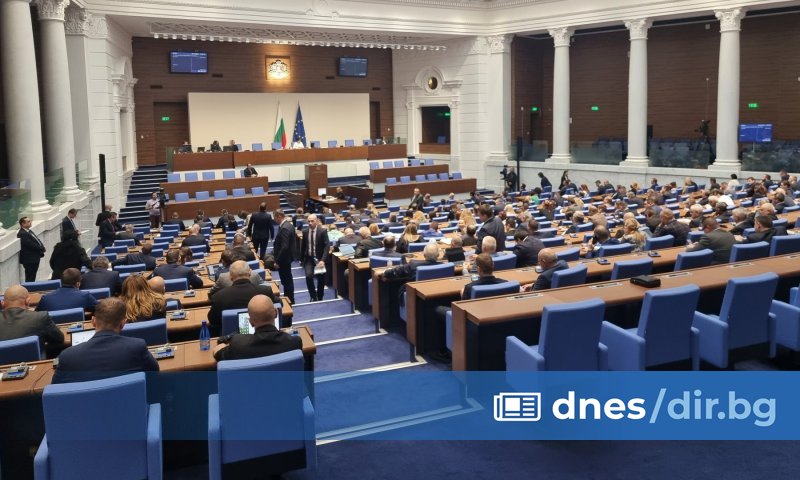 По-рано депутатите от Взъраждане за трети път опитаха да блокират
