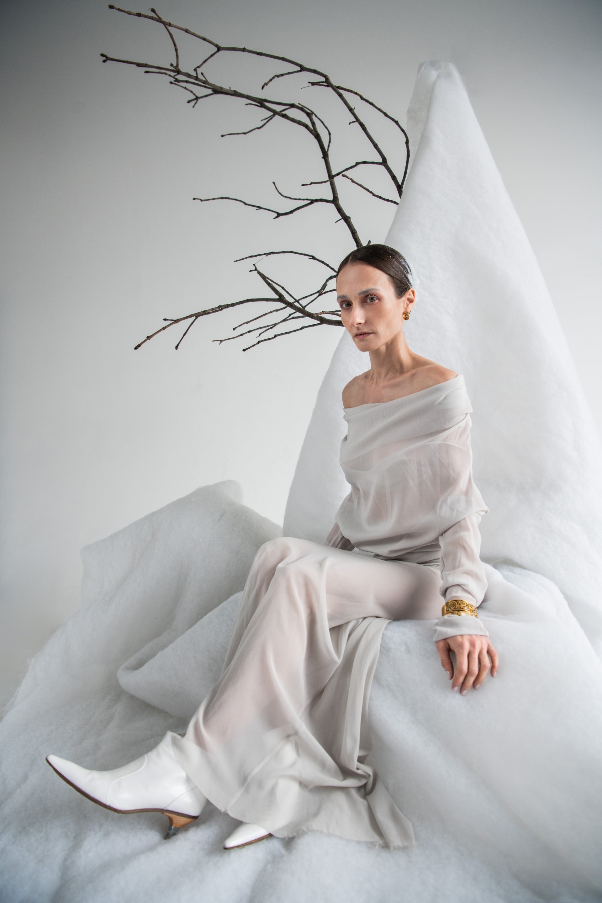 Серията "Густав Климт" се адаптира и със сет от копринен жоржет от моделите на Жаклин Гочева-Кайл 