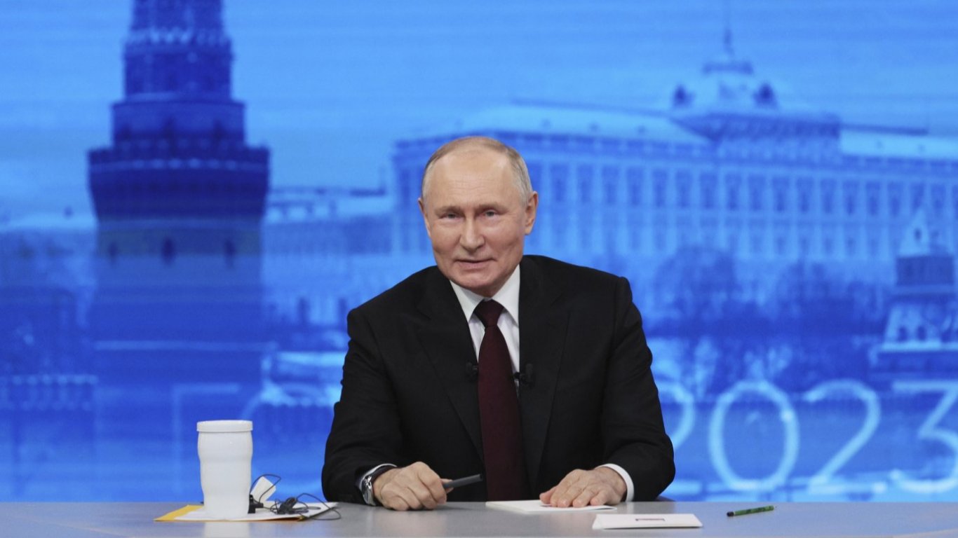 Путин зове за твърд отговор на действията на чужди спецслужби, които искали да дестабилизират Русия