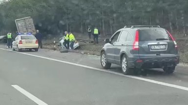 Мъжът е с различни фрактури на краката и таза Наложило