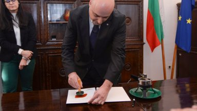 В какво всъщност се състоят промените Разделяне на ВСС
Висшият съдебен съвет