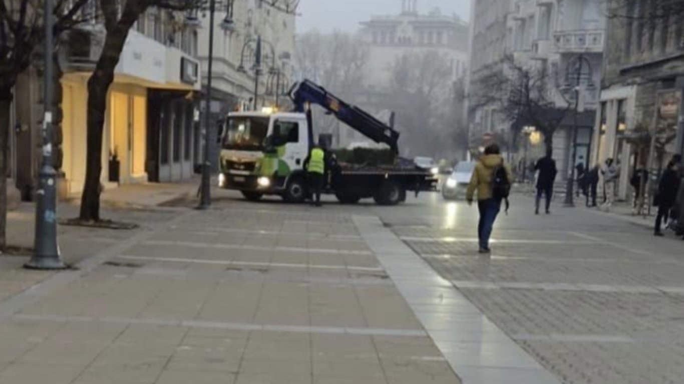 Васил Терзиев с първа акция срещу неправилното паркиране в центъра на София