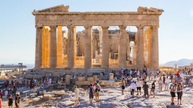 Над 30 милиона туристи са посетили Гърция през 2023 година