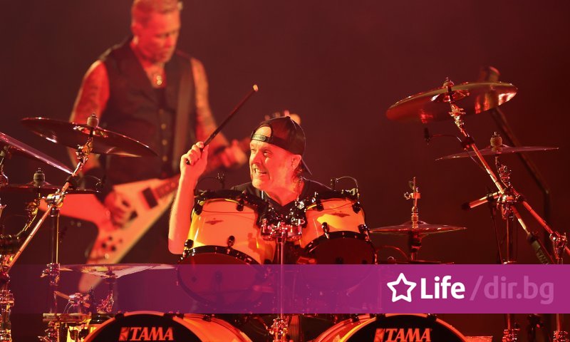 Il a trouvé un emploi dans un journal local, mais a fondé Metallica Il a trouvé un emploi dans un journal local, mais a fondé Metallica