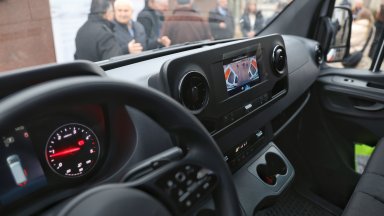 Според очевидци на място е пристигнала линейка която е откарала