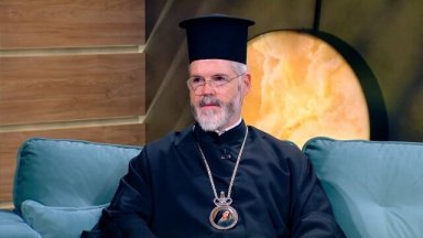 Според Западно и Средноевропейския митрополит българите са станали по вярващи
По думите