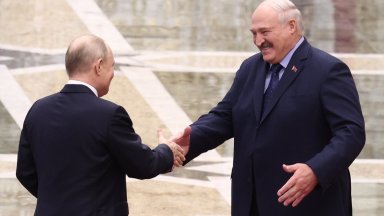 Путин шеговито помоли Лукашенко "да не бъде алчен" и да достави яйца на Русия
