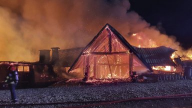 Пожар в къща за гости в Румъния, поне 6 са жертвите, сред тях и дете (снимкиѝ/видео)