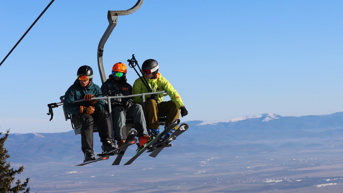 Отлични са условията за туризъм в планините