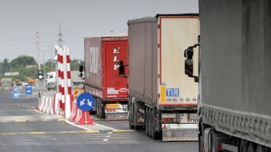 Автомобилните превозвачи в Румъния настояват за точна дата за сухопътен Шенген