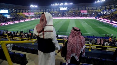 Въпрос за $1 милиард: Рухва ли футболната златна клетка на арабите?