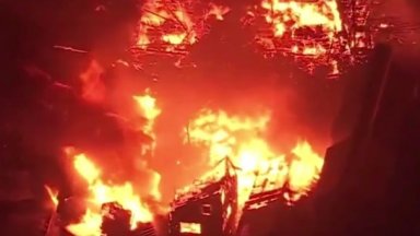 Две са жертвите на земетресението в Япония, трусът причини пожар в град Ваджима (видео)