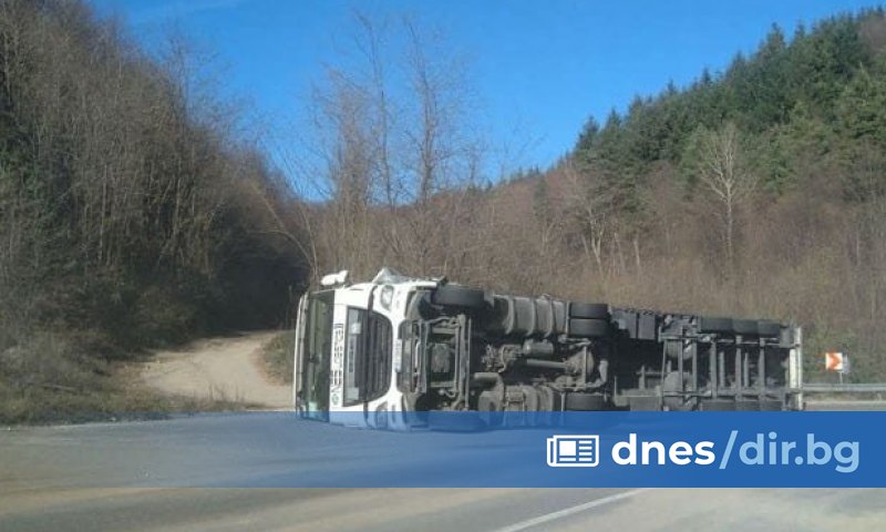 Шофьор на камион е загинал при катастрофа по пътя Русе-Бяла