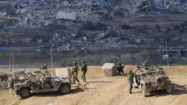 Потвърждението за планираното съкращаване на войските идва в същия ден