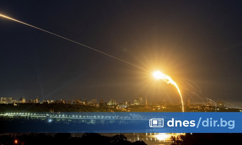 Падащи отломки от свален руски дрон са предизвикали пожар в