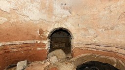 Единствената куполна гробница в Югозападния некропол на Августа Траяна се разкрива с нов проект