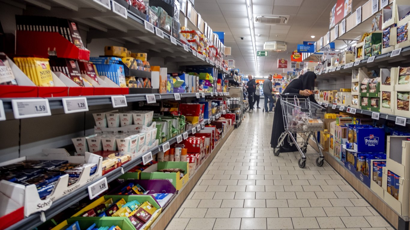Рекорд заради бедност: Над 400 000 кражби от магазините във Великобритания