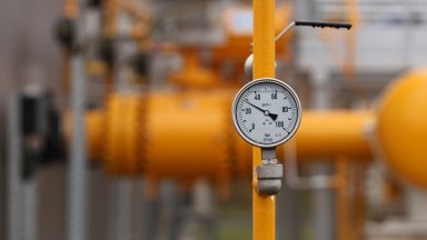Цената на природния газ в Европа падна до 2-годишно дъно, но на "Газов хъб Балкан" се вдига