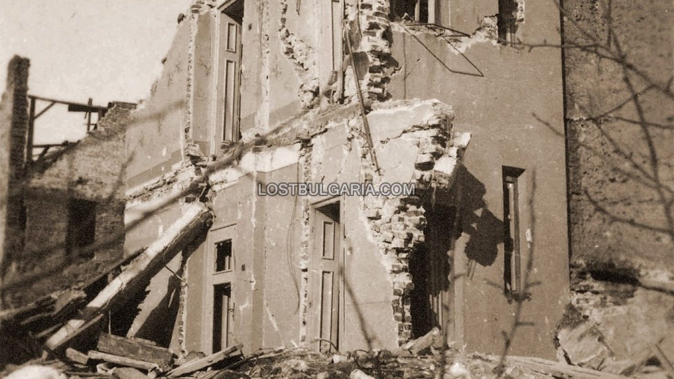 80 г. от бомбардировката на Дупница: Десетки разрушени сгради и над 60 жертви (снимки/видео)