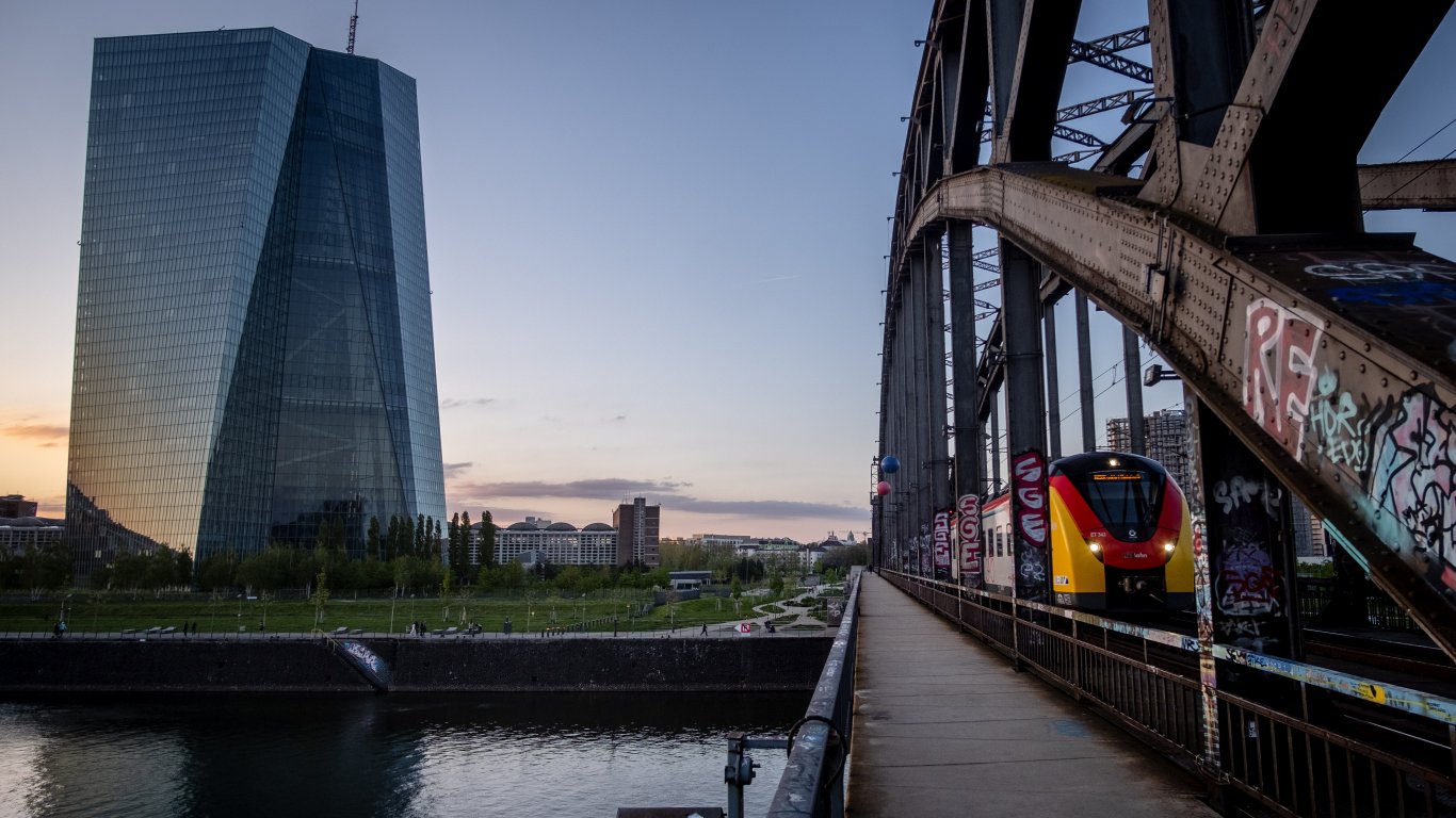 Германия навлиза в поредна година на икономически застой и политическа турбуленция