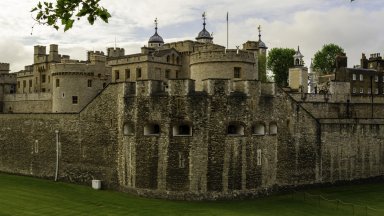 История, митове и суеверия: Един от най-старите пъбове в Лондон, скрит зад 900-годишна кула 