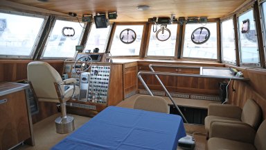 Началникът на военноморското училище флотилен адмирал проф Боян Медникаров Снимка