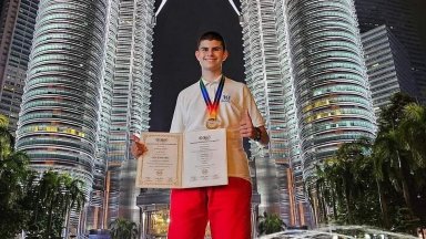 Ученик от Варна спечели златен медал на Световната математическа олимпиада в Куала Лумпур