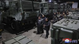 Ким Чен-ун заплаши да унищожи Южна Корея, ако бъде провокиран