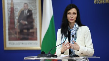 Габриел посочи че за момента не са обсъждани министри от