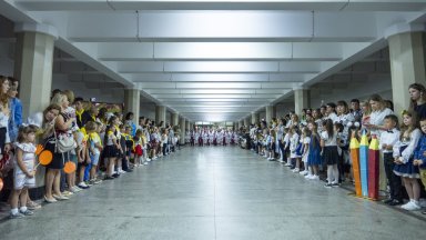 Строителството на училището в индустриалната зона на града върви по