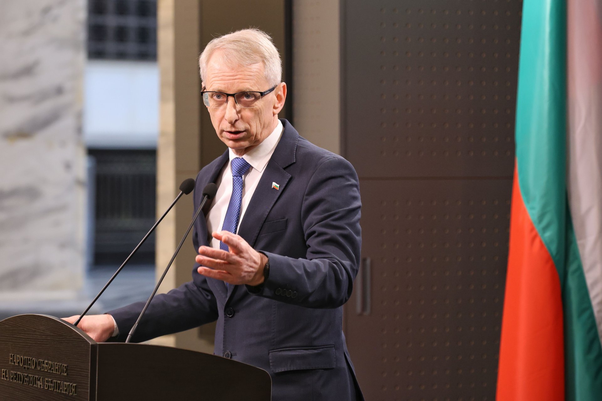 Премиерът акад. Николай Денков дава пресконференция в кулоарите на Народното събрание по актуални теми