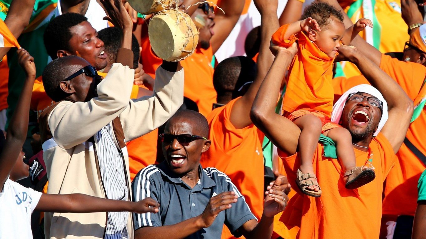 Смут в Кот д`Ивоар преди Купата на Африка: Гладуваме, а даваме $ 1 млрд. за стадиони
