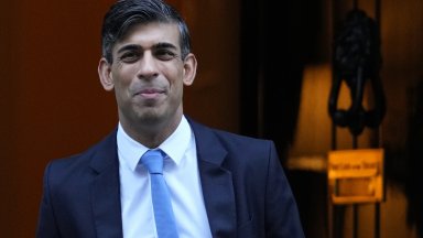 Помощта от Великобритания вече се доставя на хората чрез временното